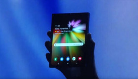 Samsung ra mắt smartphone màn hình gập đầu tiên Infinity Flex Display