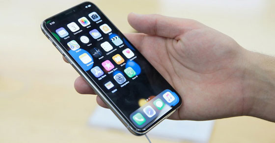 iPhone X bị lỗi cảm ứng, Apple hỗ trợ sửa chữa miễn phí cho người dùng