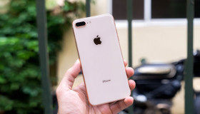 Rẻ hơn gần 7 triệu, có nên mua iPhone 8 Plus cũ tại 24hstore?