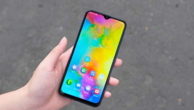 Điện thoại “ngon mà rẻ” bạn tin không? Galaxy M20 thiết lập kỷ lục bán chạy nhất Việt Nam