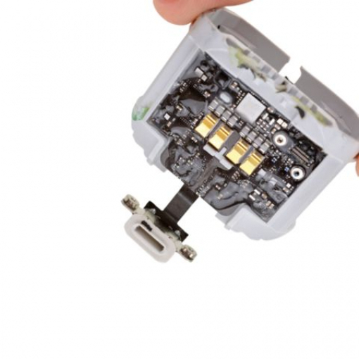 Thay Dock sạc AirPods Pro 2022