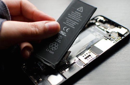 thay pin iphone hinh anh 2