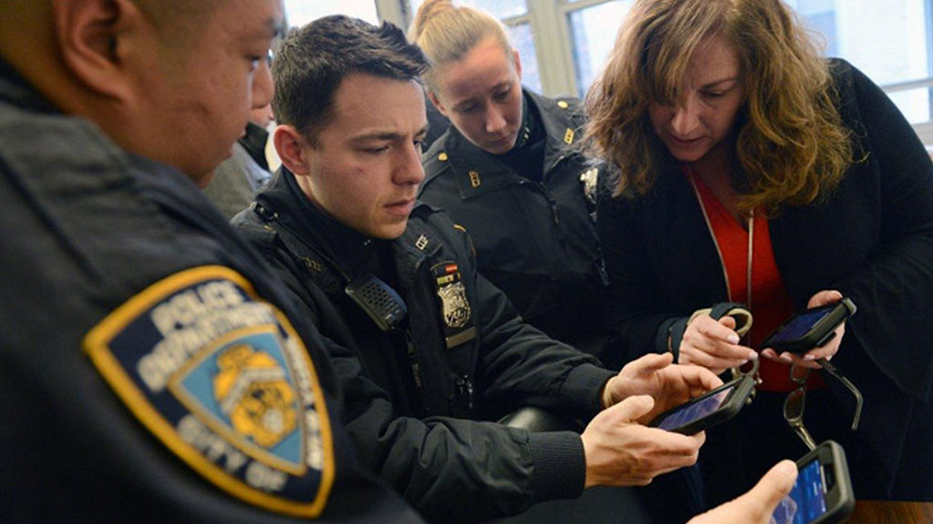 so canh sat new york cho rang iphone la cong cu chong toi pham hieu qua nhat the gioi hinh anh 2