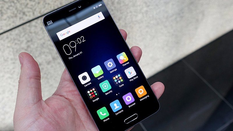 Xiaomi dự tính cho ra mắt mẫu smartphone chuyên game mới cạnh tranh với Razer Phone xiaomi cho ra mat mau smartphone chuyen game moi hinh anh 1