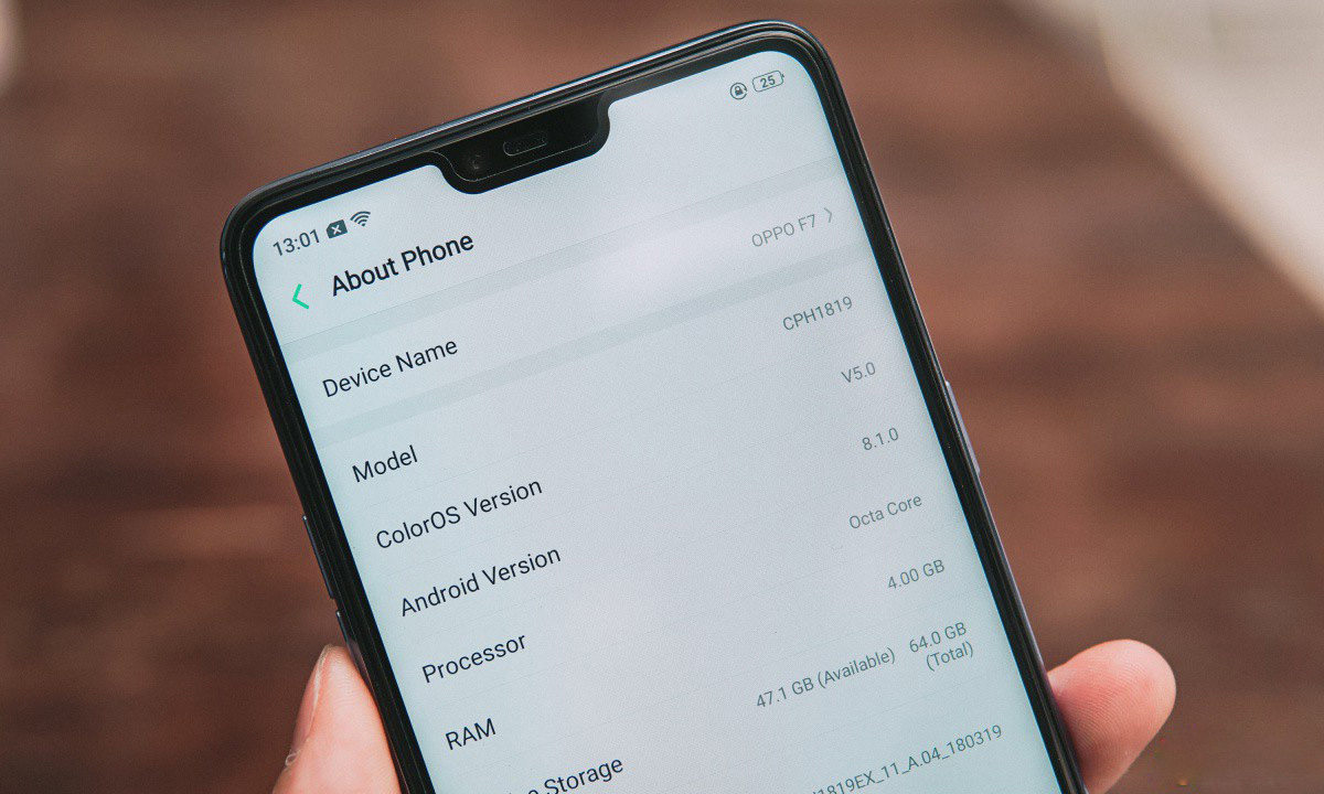 Oppo F7 sử dụng công nghệ AI trên camera selfie