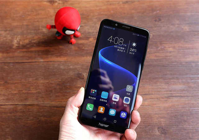 Honor 7C - lua chon tuyet voi cho Smartphone tam trung