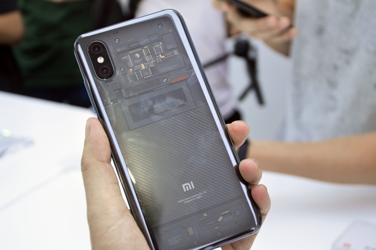 xiaomi trinh lang phien ban dac biet mang ten mi 8 explorer edition