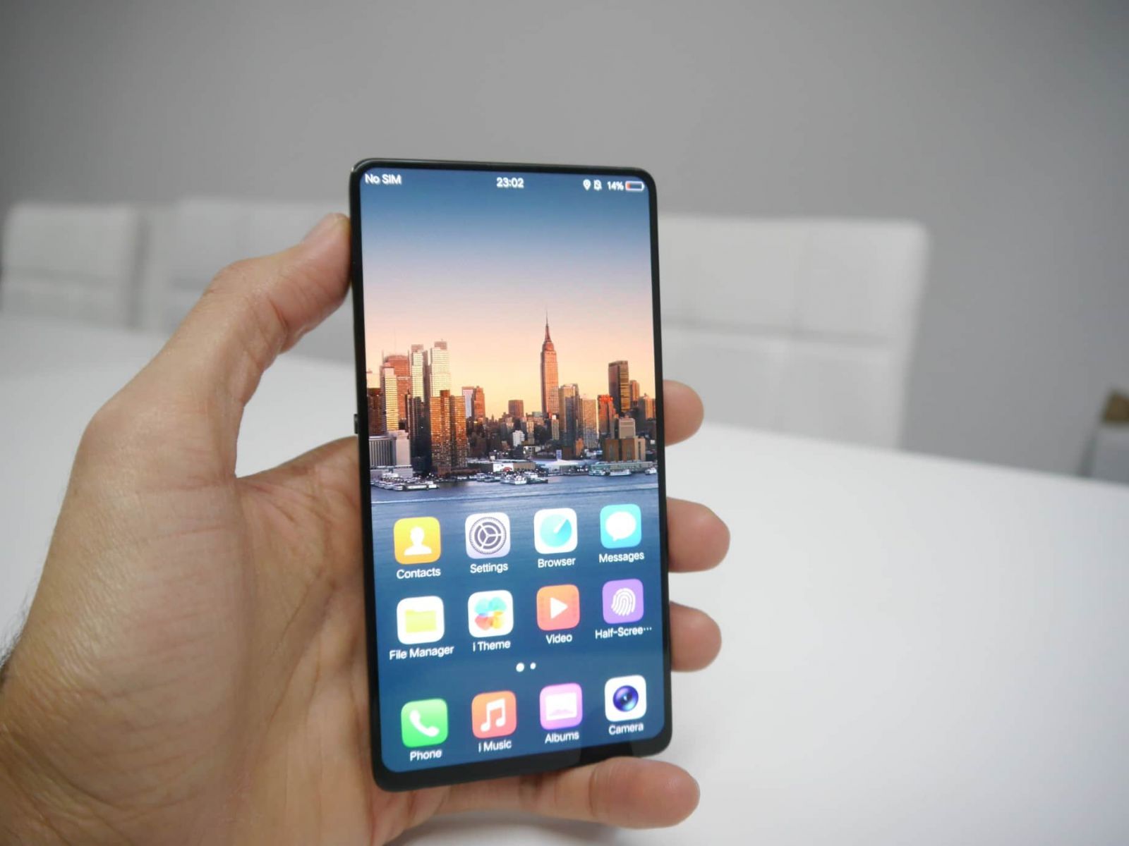 vivo nex lo dien tren poster quang cao chinh thuc hinh 5