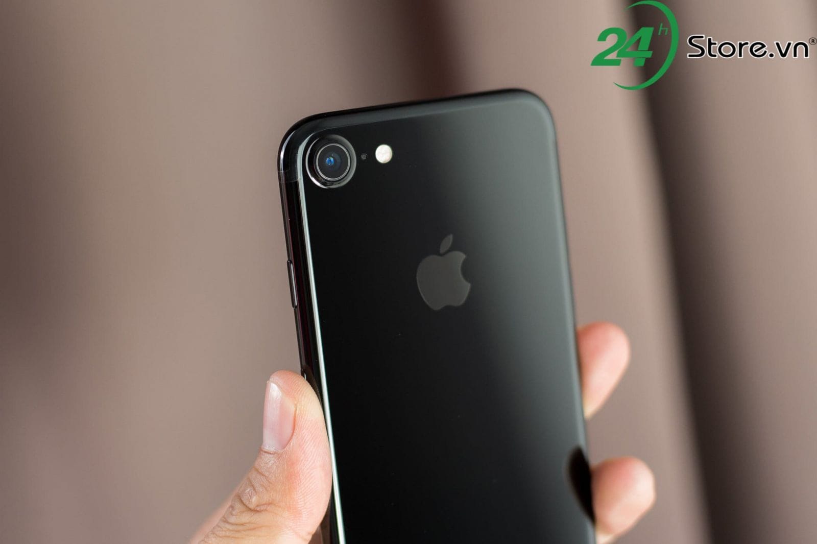 5 ly do khien ban nen mua iphone 7 cu hon iphone x hinh 4 min