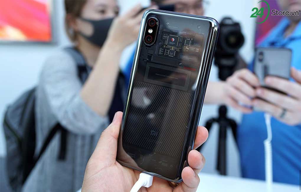 xiaomi mi 8 explorer edition se som chinh thuc len ke 2 
