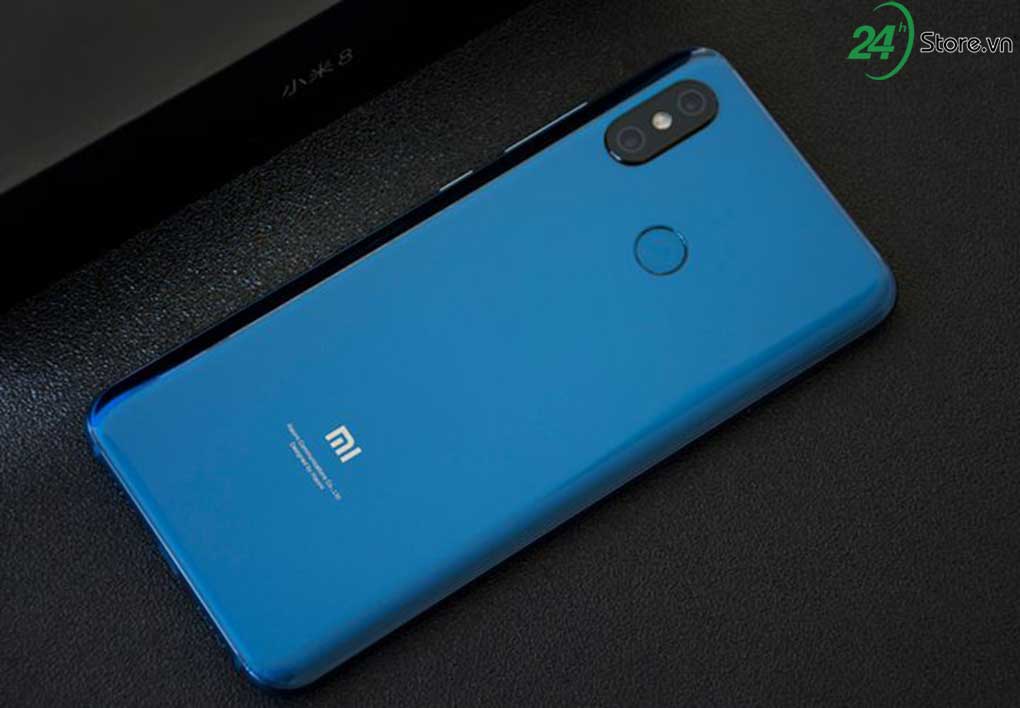 mi 8 sap co hai phien ban moi trong do co van tay duoi man hinh