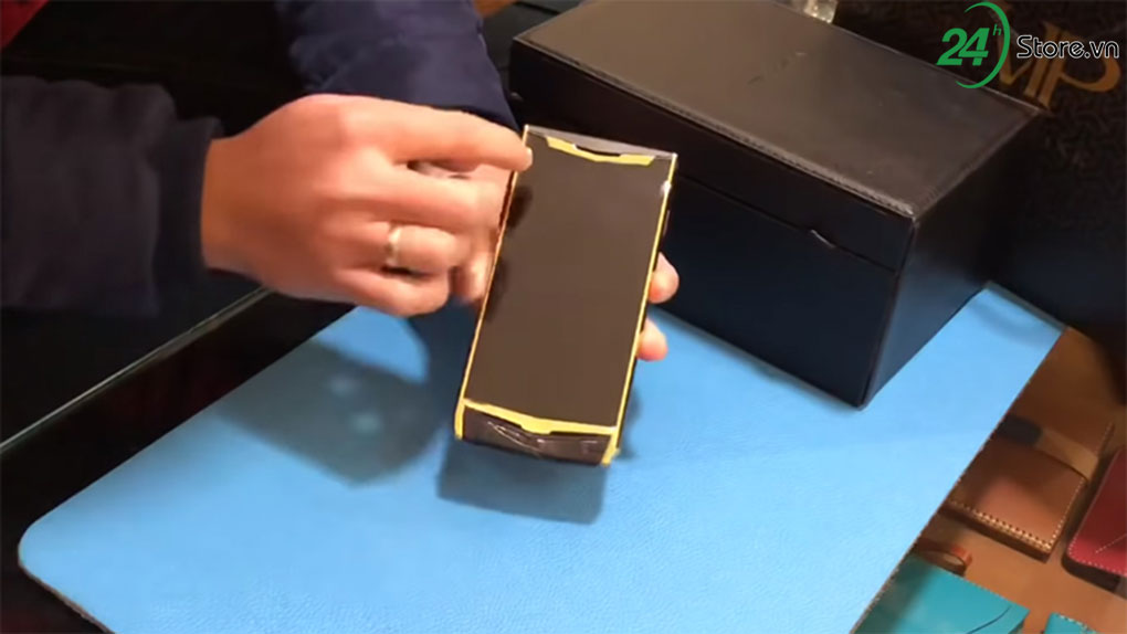 tren tay VIPPHONE: dien thoai bao mat cua viettel