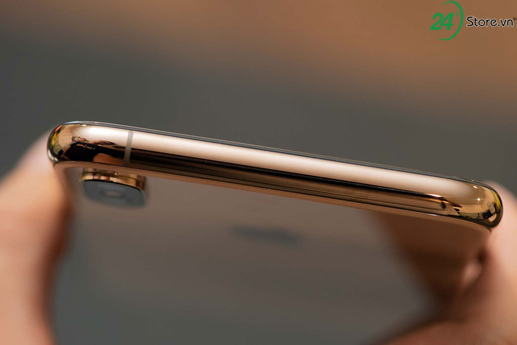 can canh dap hop iphone xs max sieu chat tai 24hstore 7