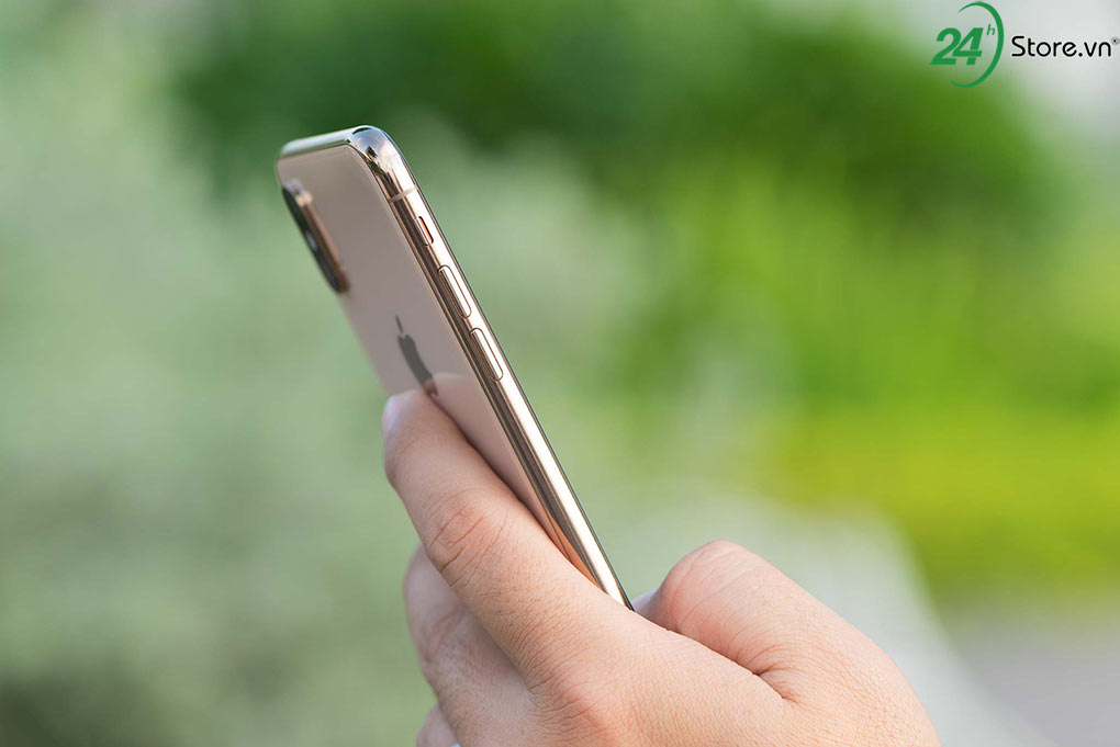 can canh dap hop iphone xs max sieu chat tai 24hstore 17