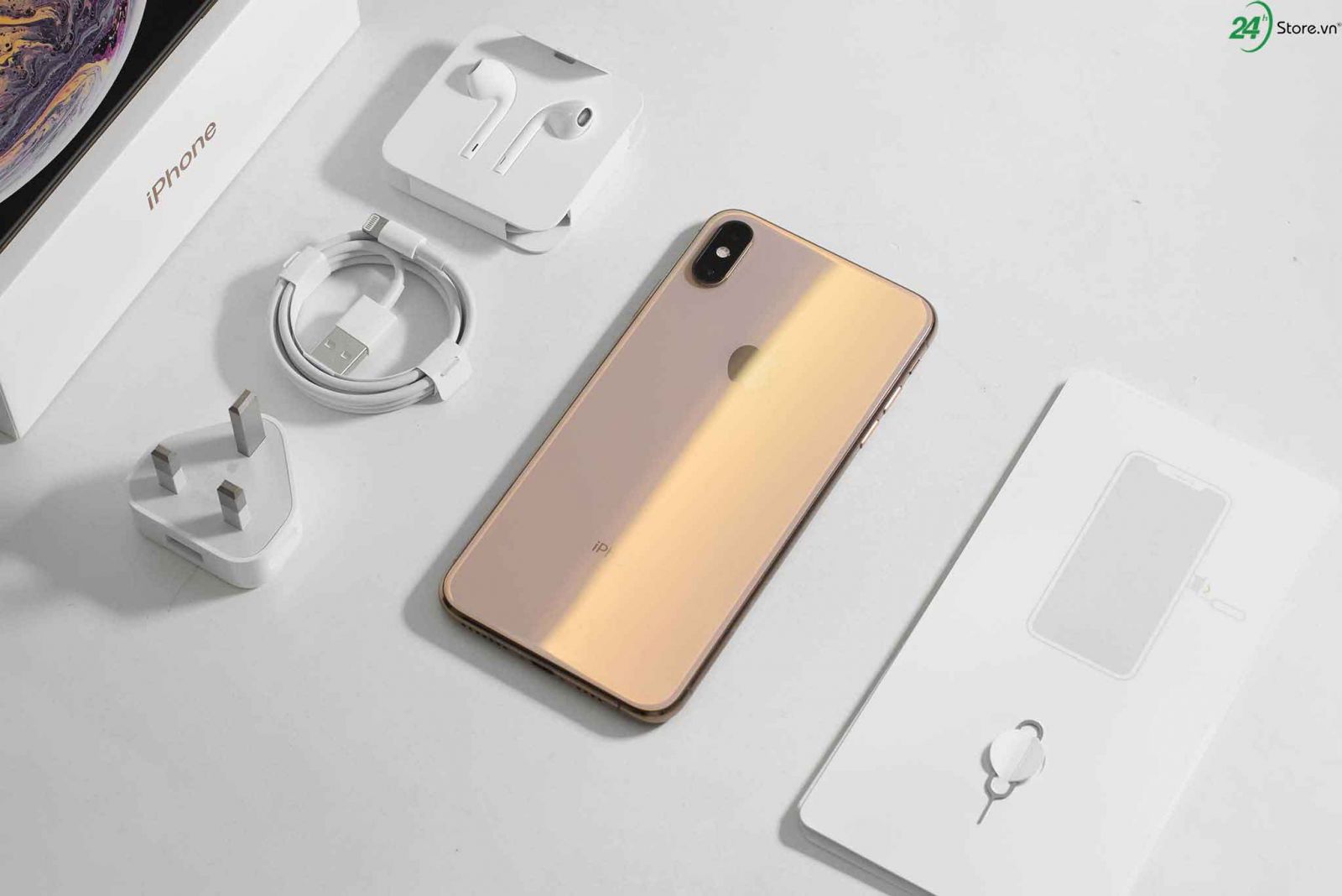 can canh dap hop iphone xs max sieu chat tai 24hstore 11