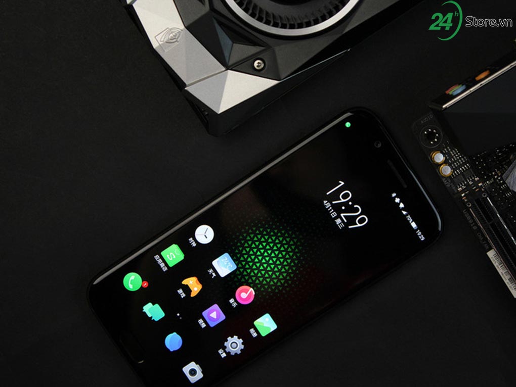 xiaomi black shark 2 duoc he lo tren trang tenaa