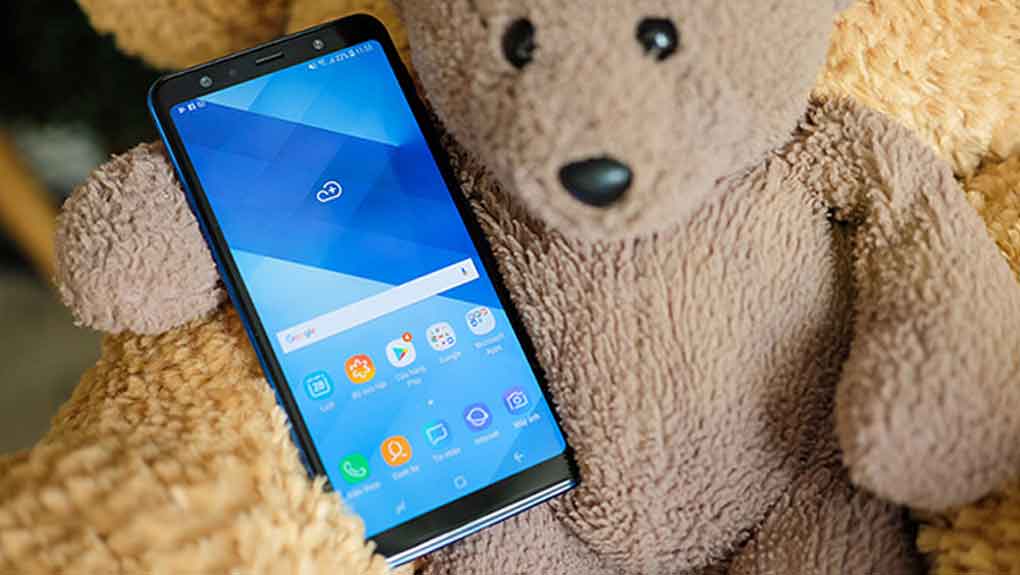 samsung a7 2018 hinh 2