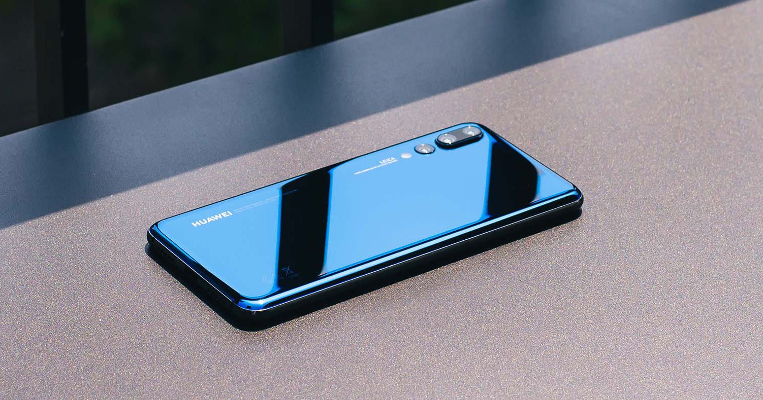 samsung tang truong cham, dien thoai trung quoc lan luot len ngoi