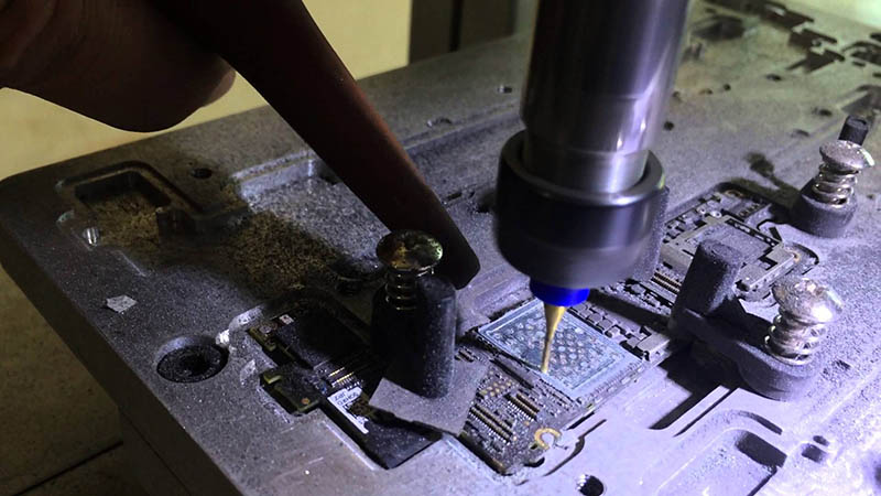 dich vu sua chua dien thoai tai 24hstore va trung tam sua chua chuyen nghiep singapore