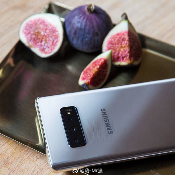 Lộ diện hình ảnh thực tế Galaxy S10 Plus 3 camera sau