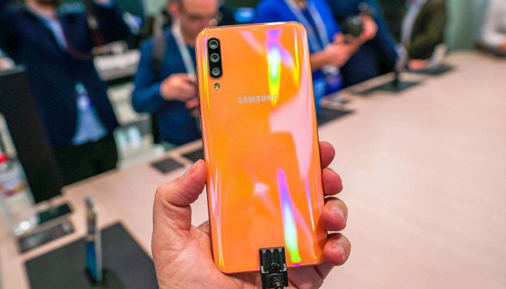 trên tay samsung a50
