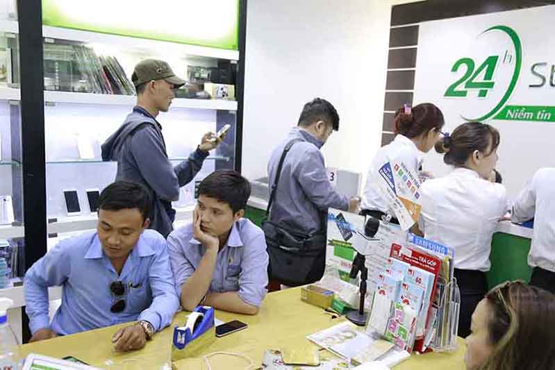 Giá Samsung Galaxy S10 bao nhiêu