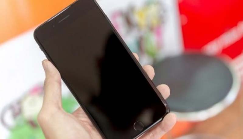 Mẹo tự khắc phục iPhone 8 bị treo khi cập nhật iOS mới