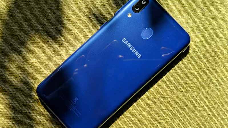 danh gia samsung galaxy m20 1