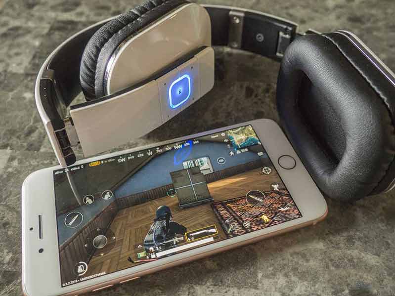 nên dùng tai nghe có mic