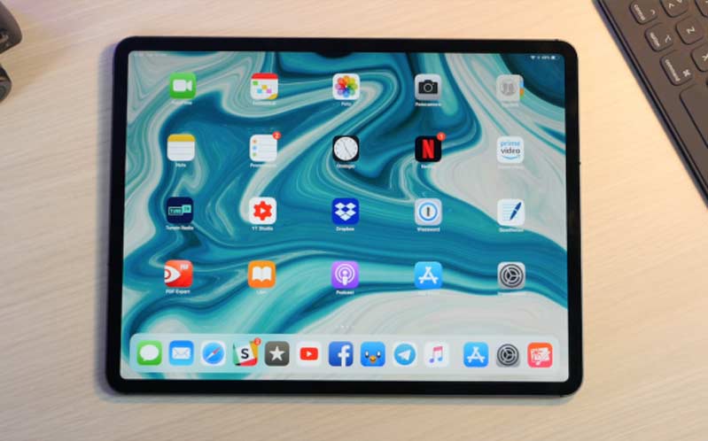iPad trang bị màn hình OLED