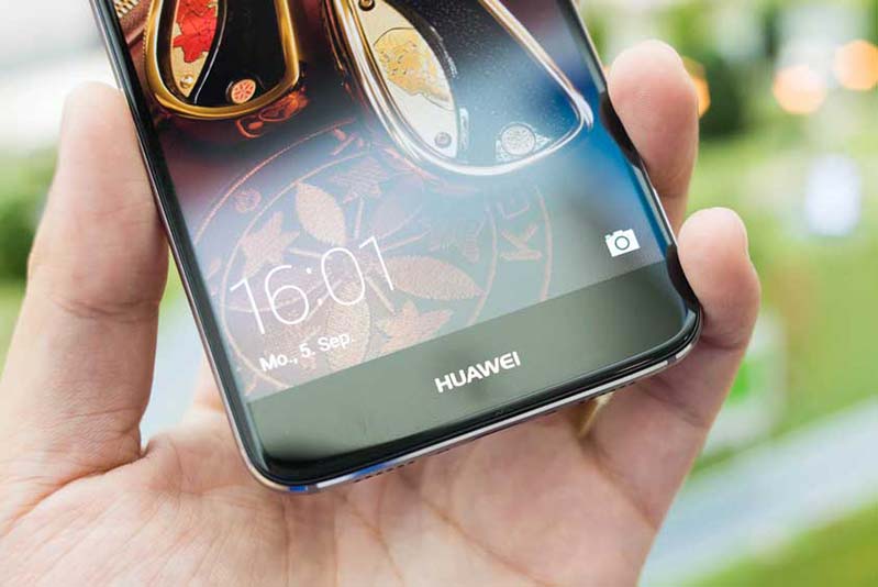Google không cho Huawei cập nhật android nong-google-tuyet-giao-voi-huawei-khong-cho-cap-nhat-android-nua-1