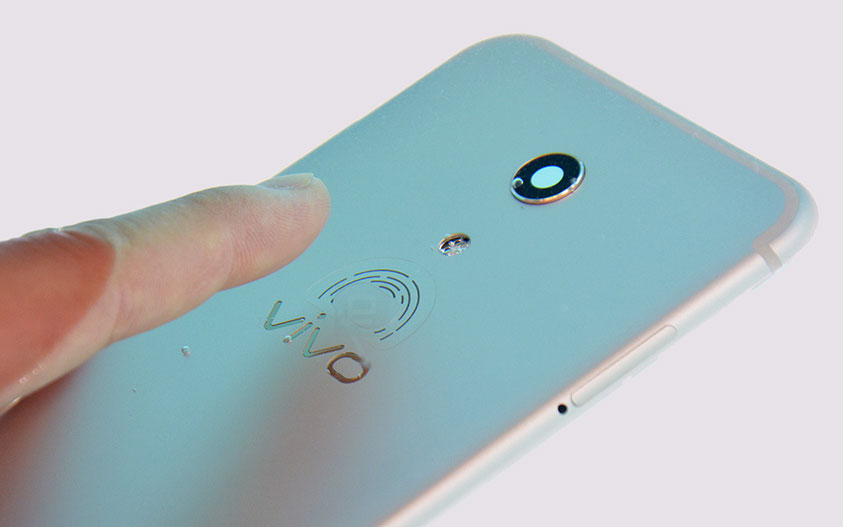 vivo danh bai samsung va apple hinh anh 3