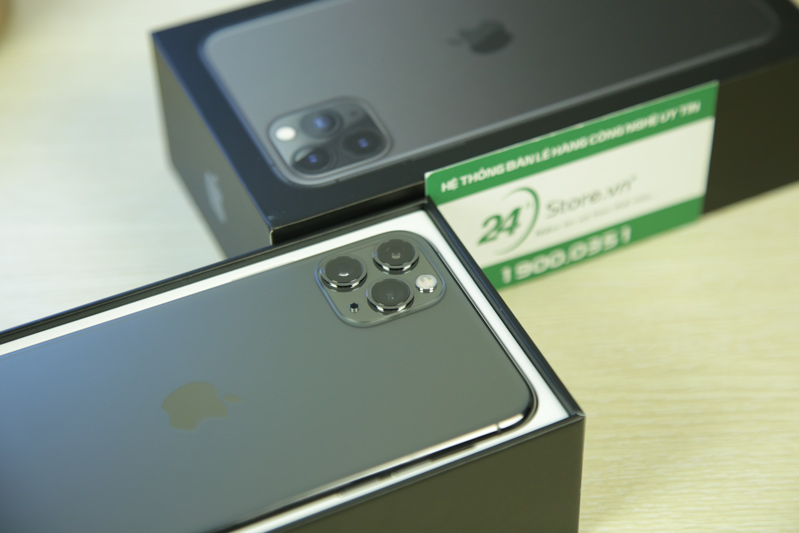 5 lý do không nên mua iPhone 11 Cụm Notch quá khổ, thiết kế lỗi thời