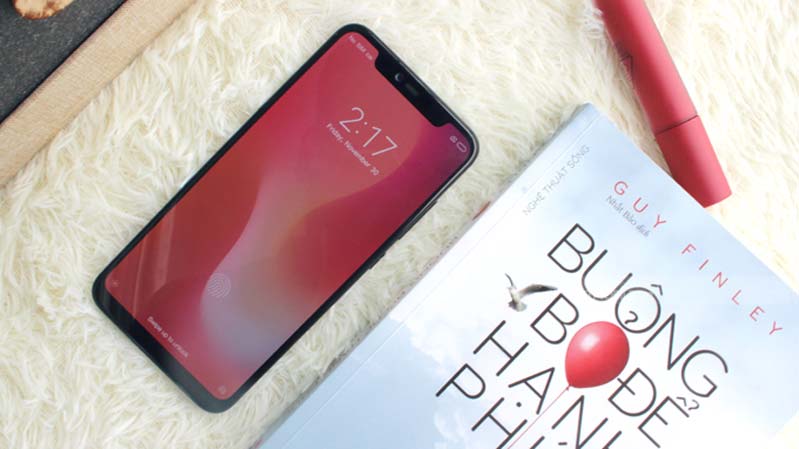 so sanh mi cc9 va mi 8 pro nen chon mua smartphone nao 4