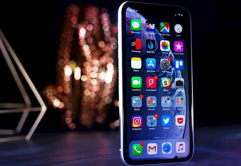 Apple bất ngờ tái hiện thiết kế iPhone SE trên iPhone 12 Pro 2020 