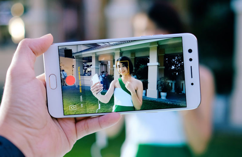 Cách chụp hình bằng giọng nói