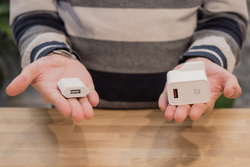 bộ sạc của máy