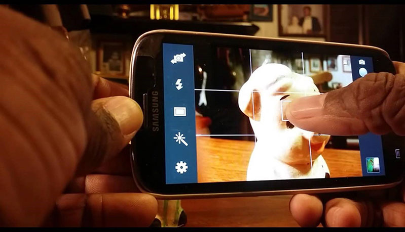 chạm lấy nét trên điện thoại samsung