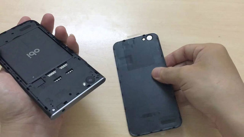 Thiết kế pin liền nhưng không nguyên khối