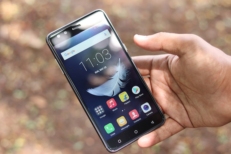 Mặt kính 2.5D – chuẩn mực phổ biến nhất cho smartphone