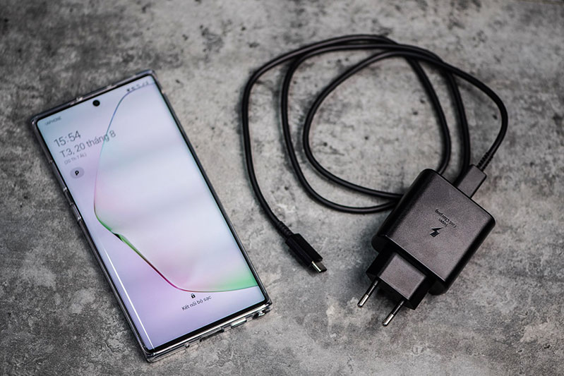 sạc nhanh theo máy