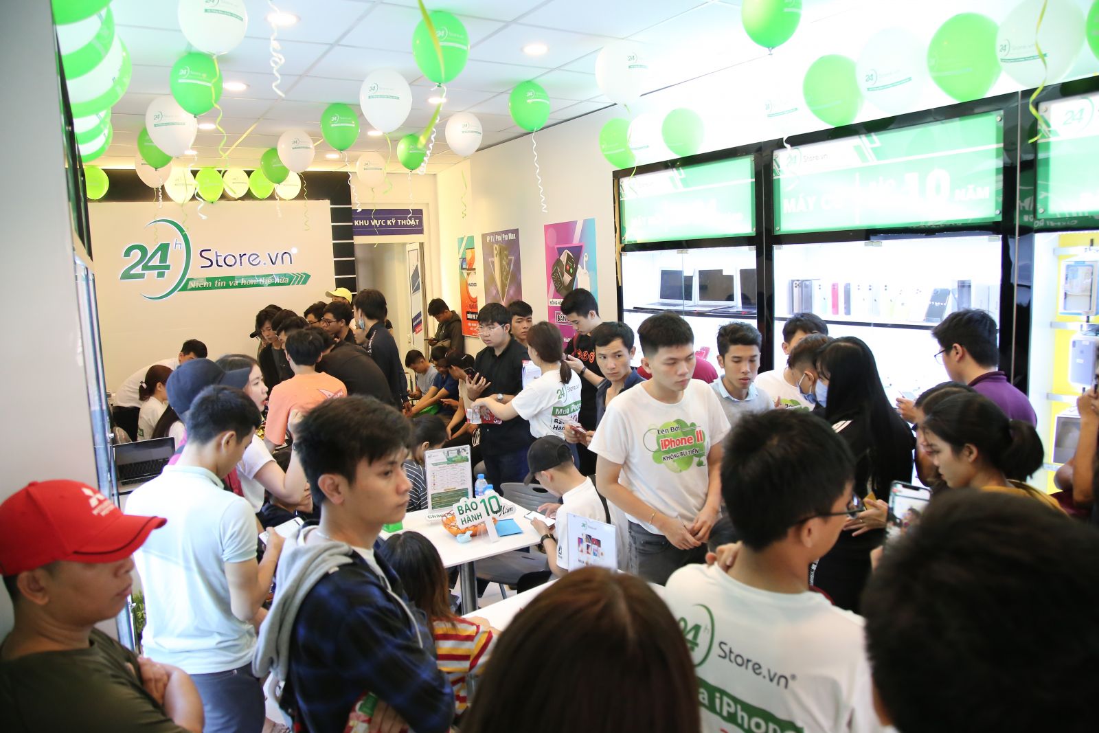 2. Giá rẻ không đối thủ khi mua iPad Air 2 cũ tại 24hStore