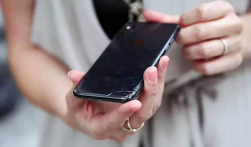 iphone vỡ kính góc