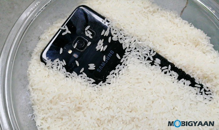 Huong giai phap xu ly khi smartphone bi rot nuoc hinhn anh 6