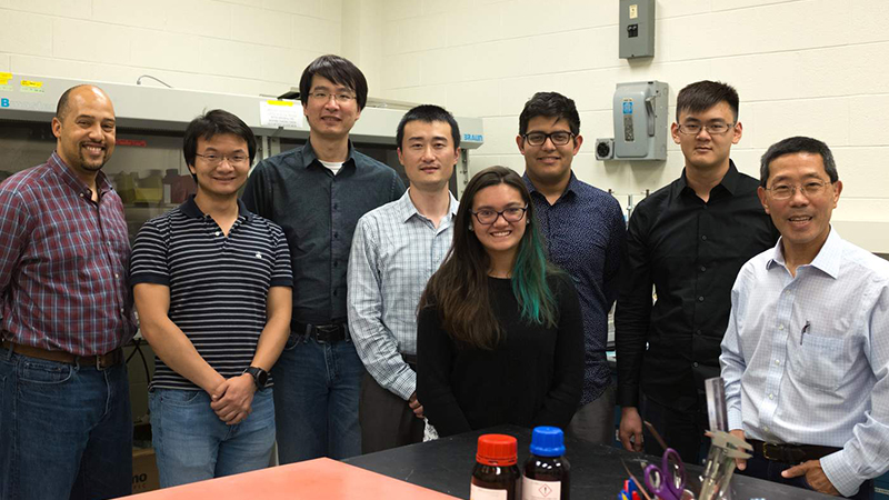 Sac pin cho smartphone bang khong khi hinh anh 3