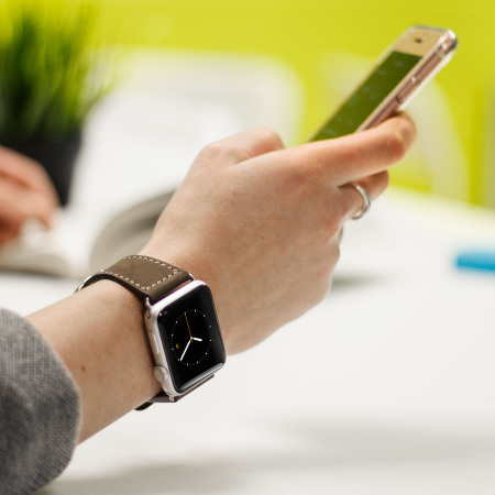 Tìm hiểu về Apple watch Series 1 – 42mm - mặt nhôm màu vàng, dây cao su - 99% Tìm hiểu về Apple watch Series 1 – 42mm - mặt nhôm màu vàng, dây cao su - 99%