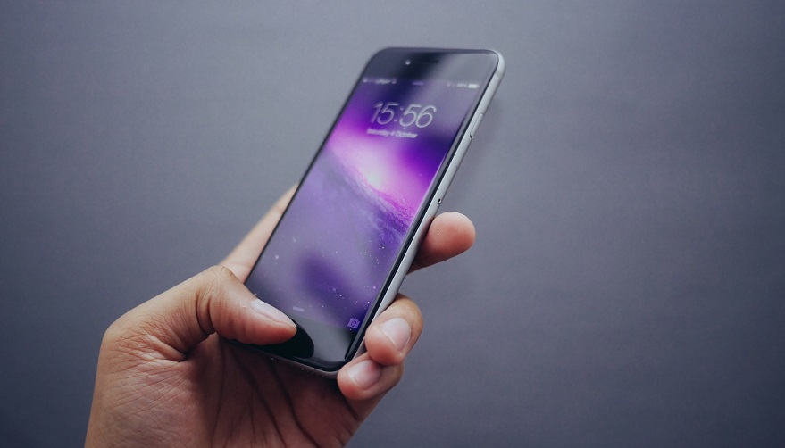 iPhone 8 gia bao nhieu 256GB va nhung cau chuyen tinh yeu hai huoc hinh anh 1