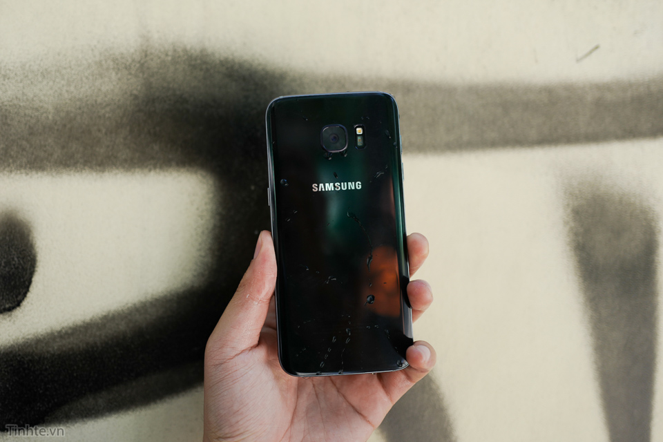 mua samsung galaxy s7 edge g935f xach tay gia re hinh anh 2